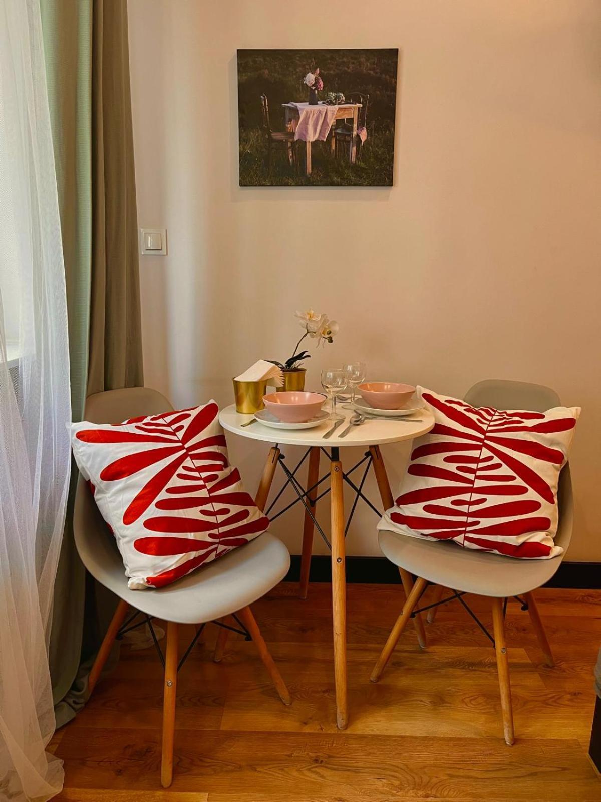 Special 1 Bed Room Condo Warszawa Center Екстер'єр фото