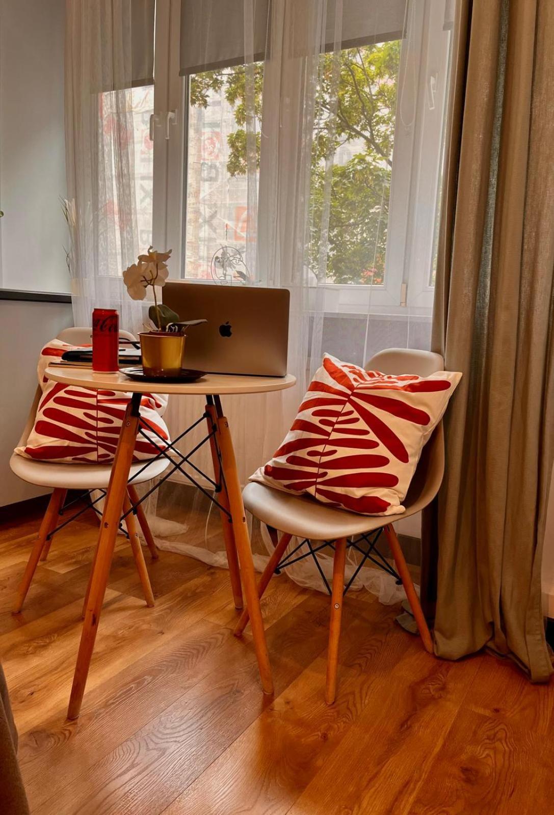 Special 1 Bed Room Condo Warszawa Center Екстер'єр фото