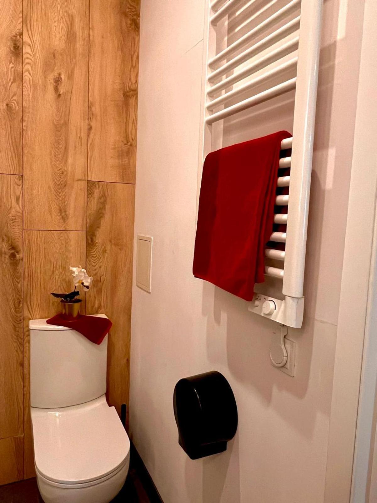 Special 1 Bed Room Condo Warszawa Center Екстер'єр фото